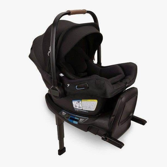 Nuna Other - Nuna Pipa Lite RX Car Seat and base In Excellent Condition